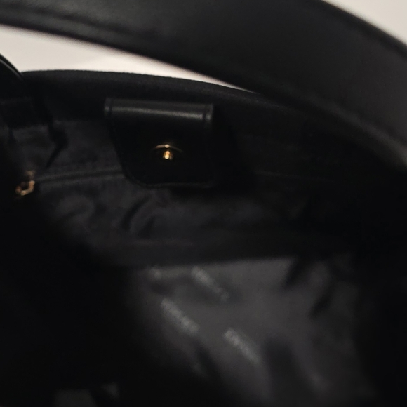 Versace Tote Bag Black Metallic Gold Handbag With Dust Bag RARE NEW - Picture 12 of 15